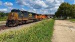 CSX 901 leads M369.